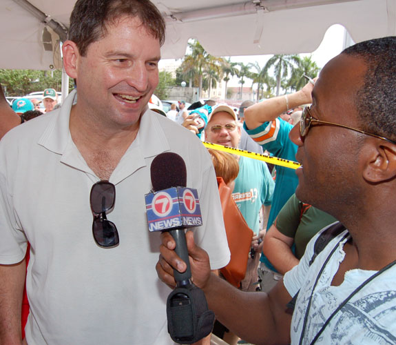 One of the most popular UM football players of all-time, Bernie Kosar, is interviewed by WSVN weekend sports anchor Donovan Campbell.
