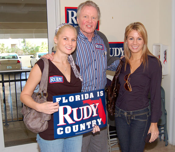 Veteran actor Jon Voight makes a special trip to Miami in support of Rudy Giuliani's bid for the Republican nomination for the U.S. Presidency.